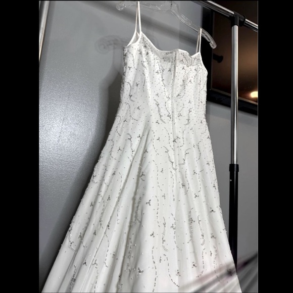 LEBON WEDDING DRESS - Picture 7 of 9